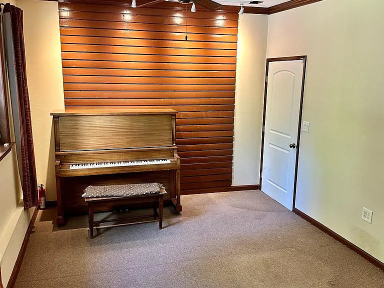 825 Feather River St — Photo 23
