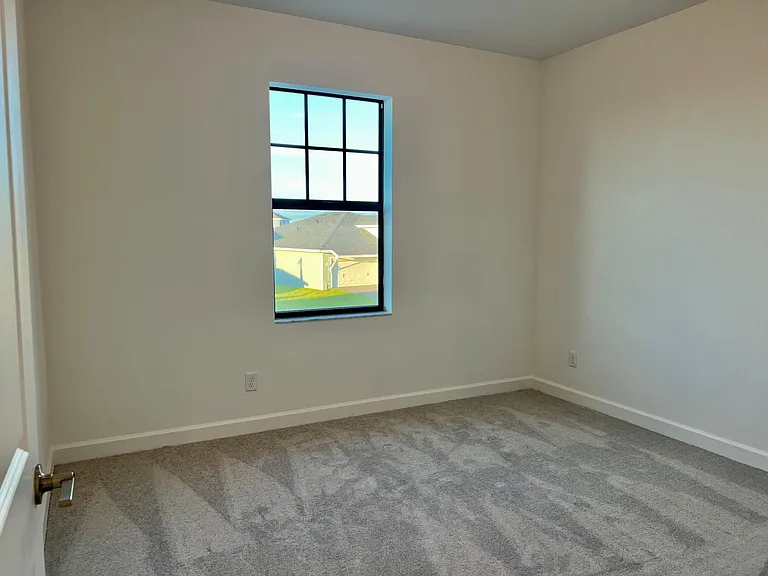 UPSTAIRS BEDROOM #2