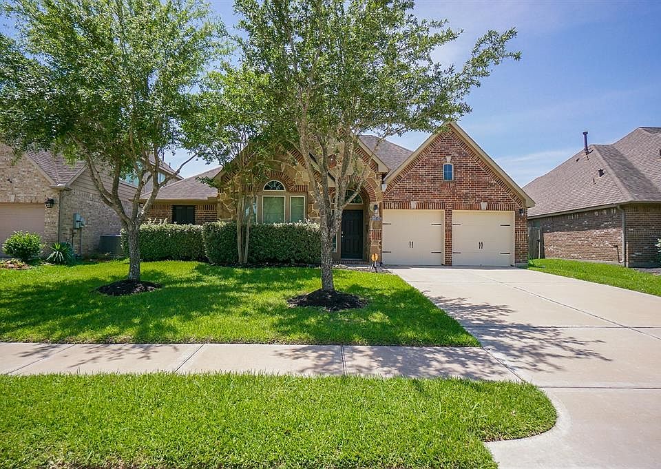 1st image of 14110 Green Thicket Dr