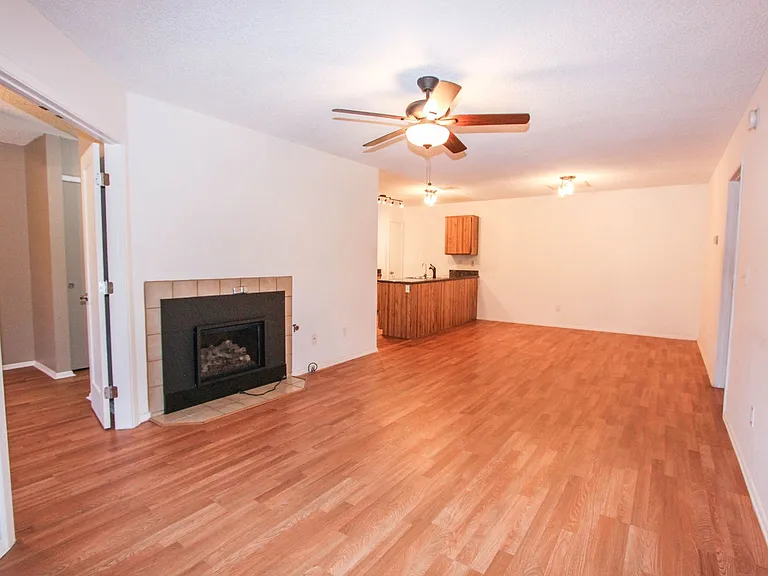 3070 Tetons Ct #11G — Photo 2