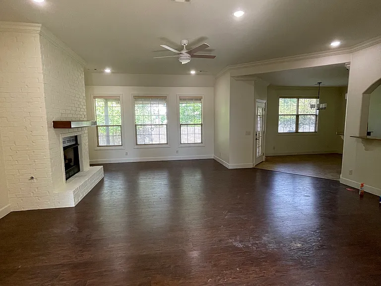 View of the 23x17 living space from foyer