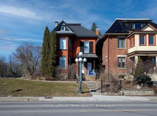422 Donald B Munro Dr, Ottawa, ON K0A1L0