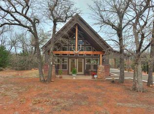904 NW New Hope Rd, Medicine Park, OK 73557