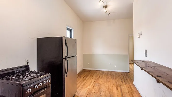 Rented by Nooklyn NYC LLC | media 9