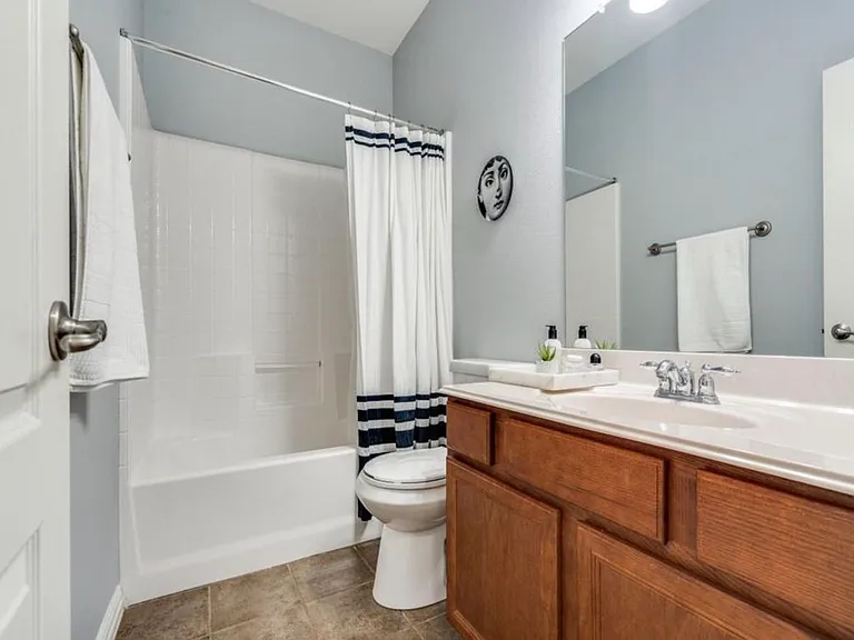 3848 Vienna St — Photo 19