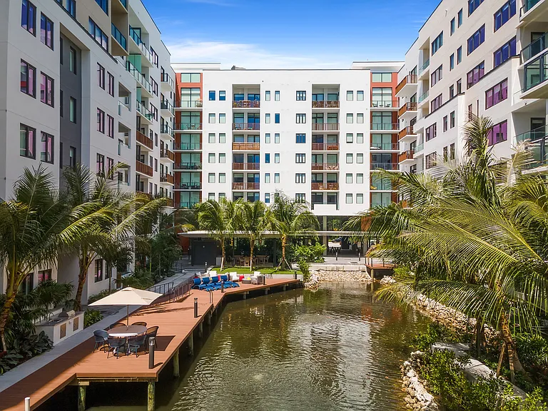 10X Las Olas Walk — Photo 22