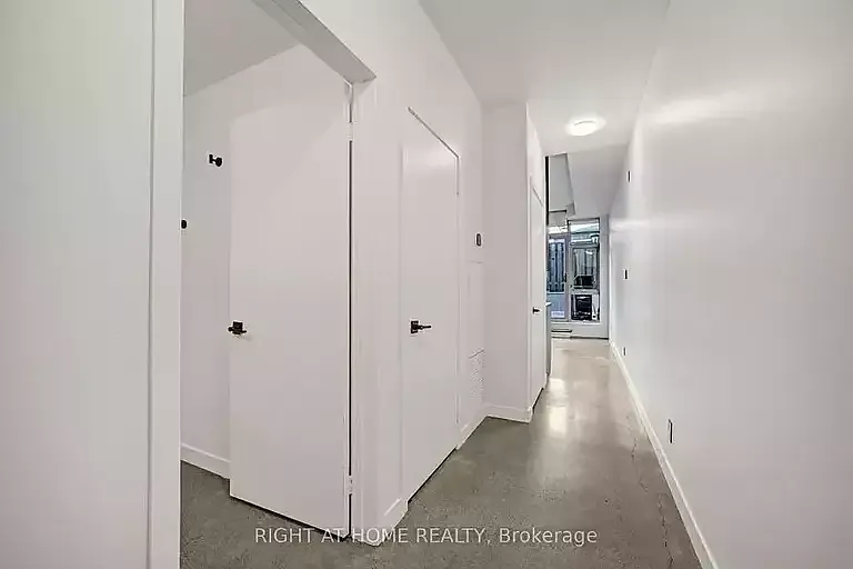 52 Sumach St #106 photo 1