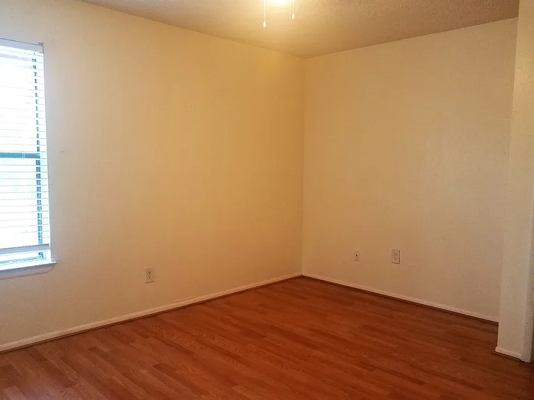 3772 Idlebrook Cir #212 — Photo 9