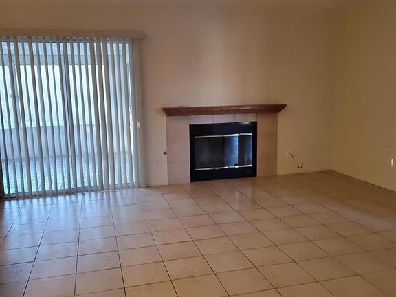 3rd image of 3619 Mount Lassen Ave