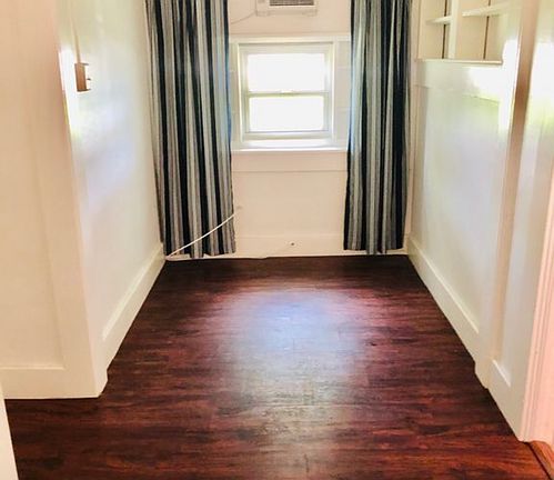 3rd image of 1524 Ballard Park Dr Unit A
