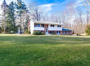 5 Regina Rd, Airmont, NY 10952