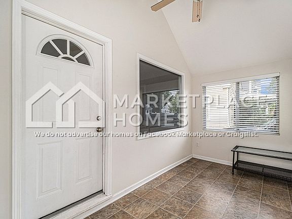 3rd image of 612 S Dorchester Ave