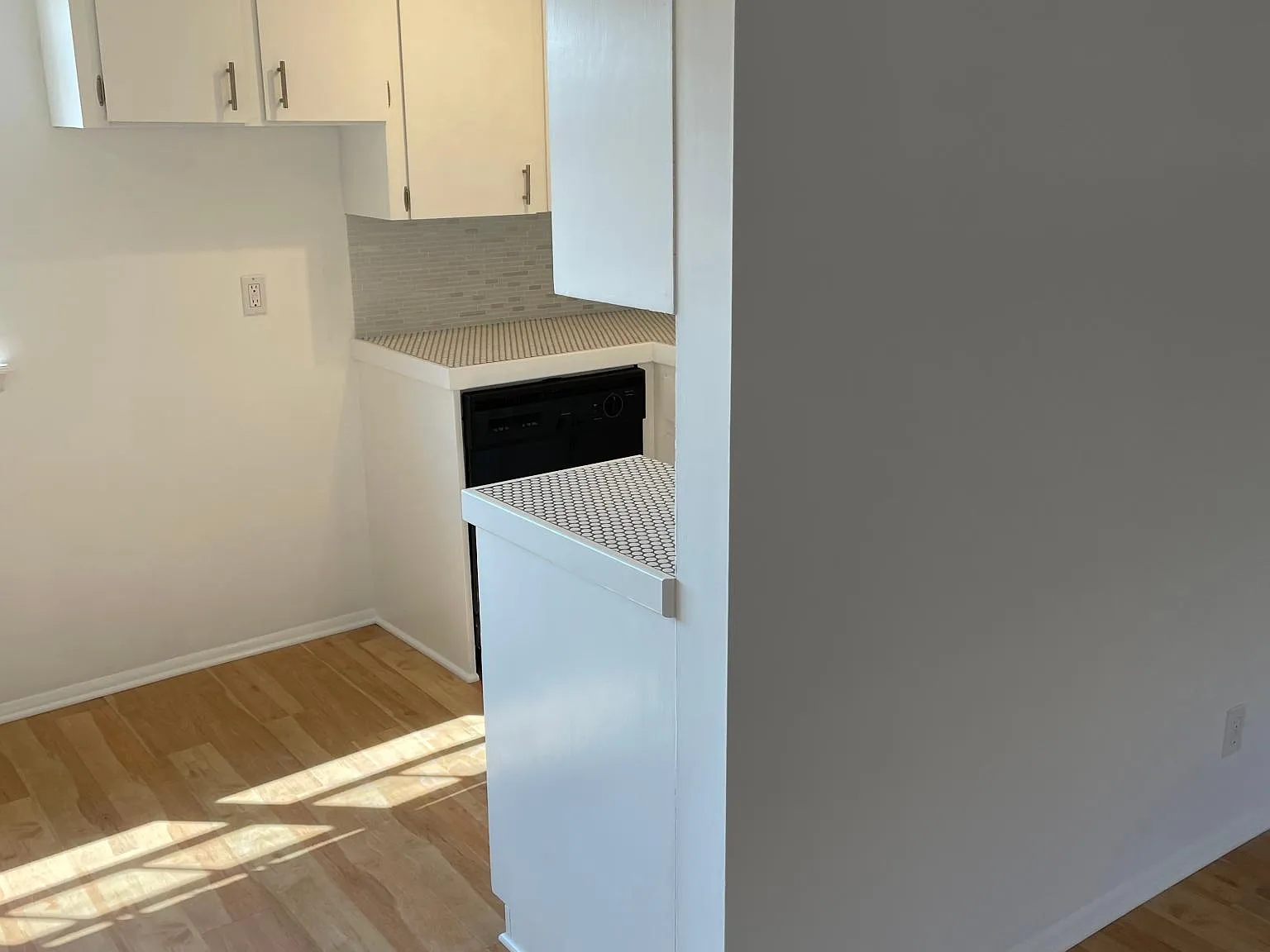1739 S Peoria Ave — Photo 2