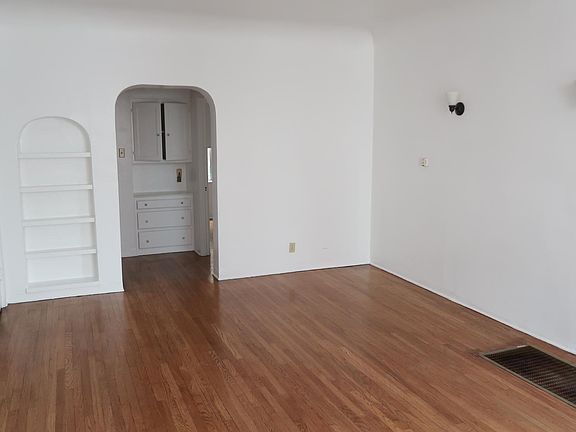 3rd image of 1421 Echo Park Ave APT 7