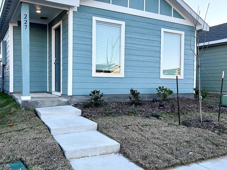 227 Herman Ln — Photo 1