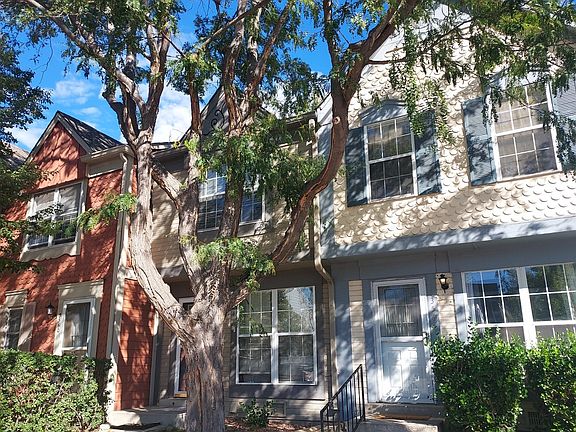 2nd image of 3358 Queen Anne Way