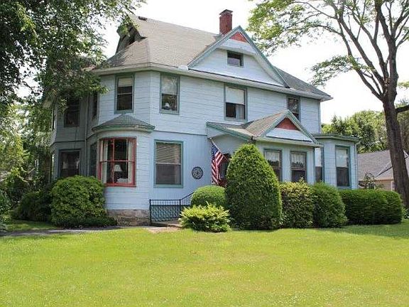 5th image of 24 Elm St