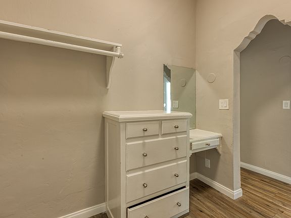 5th image of 1415 N Hobart Blvd #1417-1/4