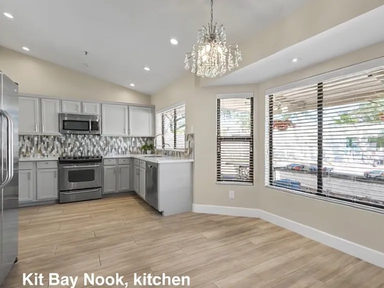 9104 E Sharon Dr — Photo 10