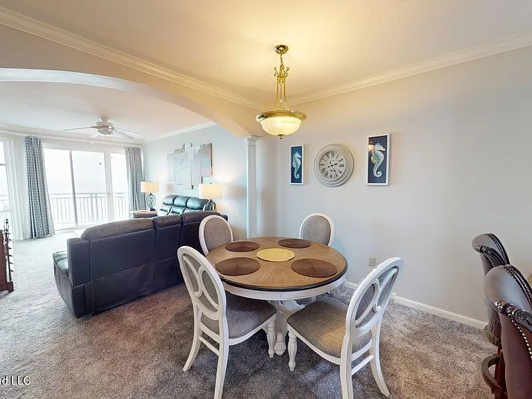2230 Beach Dr #706 — Photo 8