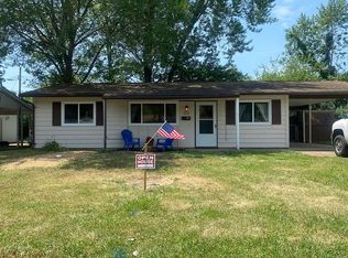 520 Saratoga Ln, Hazelwood, MO