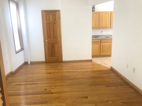 2nd image of 30-34 32nd St #B3