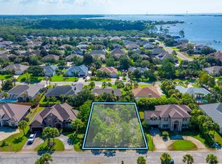 LOT 12 Fontainebleau Ct, Navarre, FL 32566