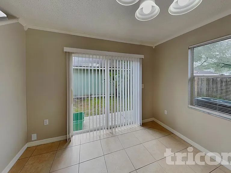 7503 Leon Ave — Photo 3