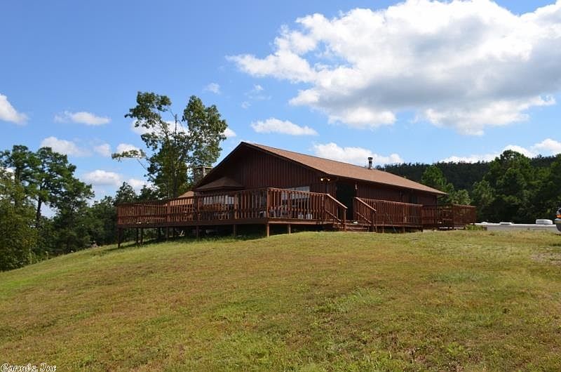 1st image of 167 Woodland Ln