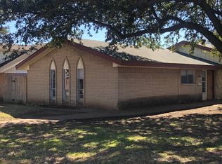 2906 Lourdes St, Dallas, TX 75211