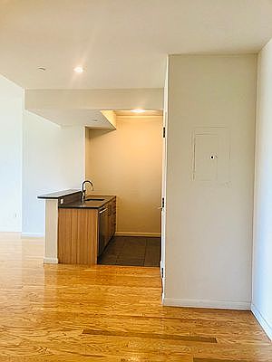 3rd image of 229 W 60th St APT 6u