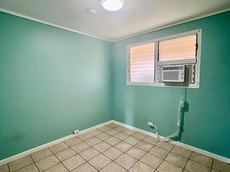 641 Hausten St #E — Photo 4