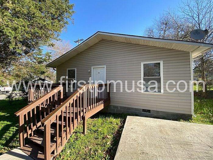 1st image of 215 W Peachtree St #A