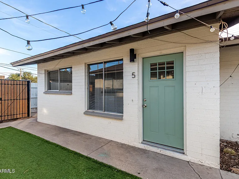405 S Priest Dr — Photo 39