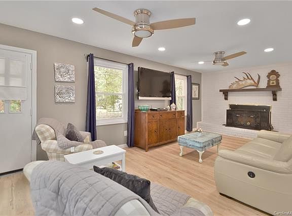 5th image of 601 Olin Dr