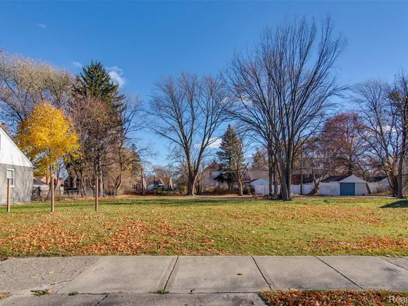 11688 Wayburn St, Detroit, MI 48224