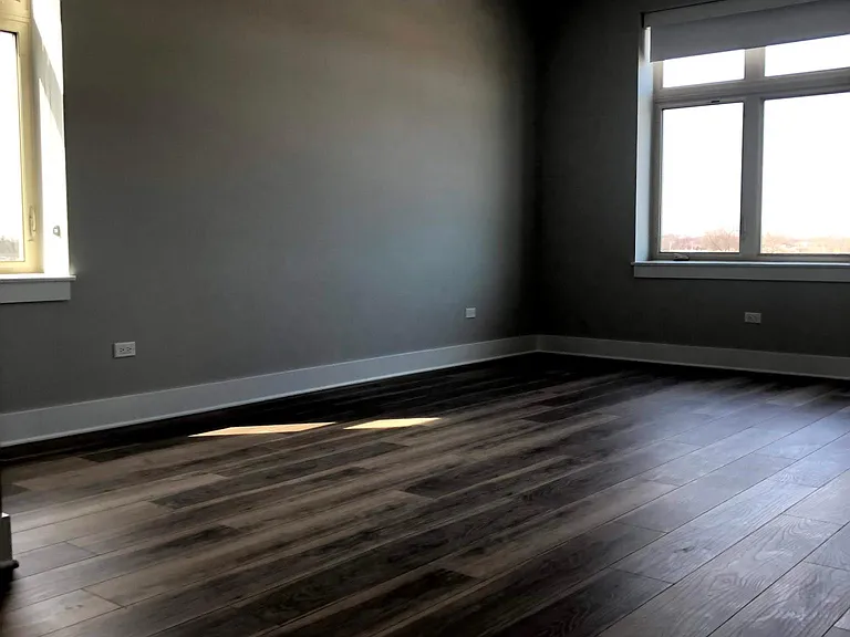 7129 W Belmont Ave — Photo 10