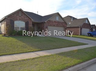 4308 S Narcissus Ave W, Broken Arrow, OK 74011