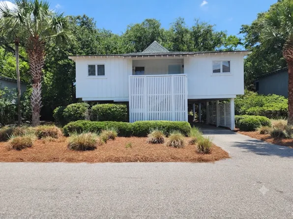 4 Sandpiper Ct, Isle Of Palms, SC 29451