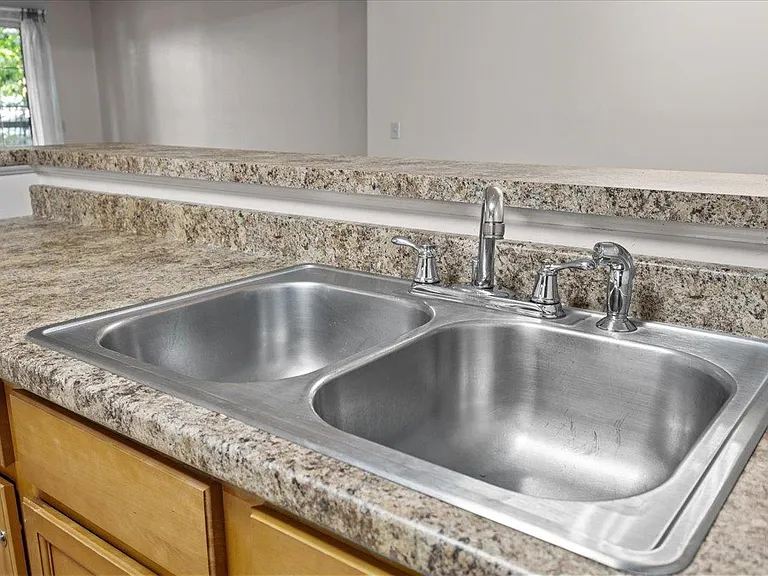 340 Hildred Dr — Photo 14