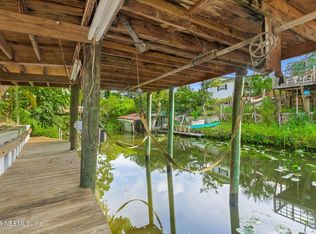 210 Camellia Dr, Satsuma, FL 32189