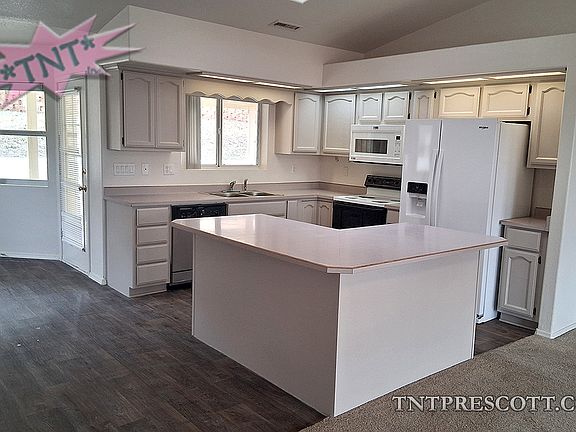 4th image of 5431 N Western Blvd