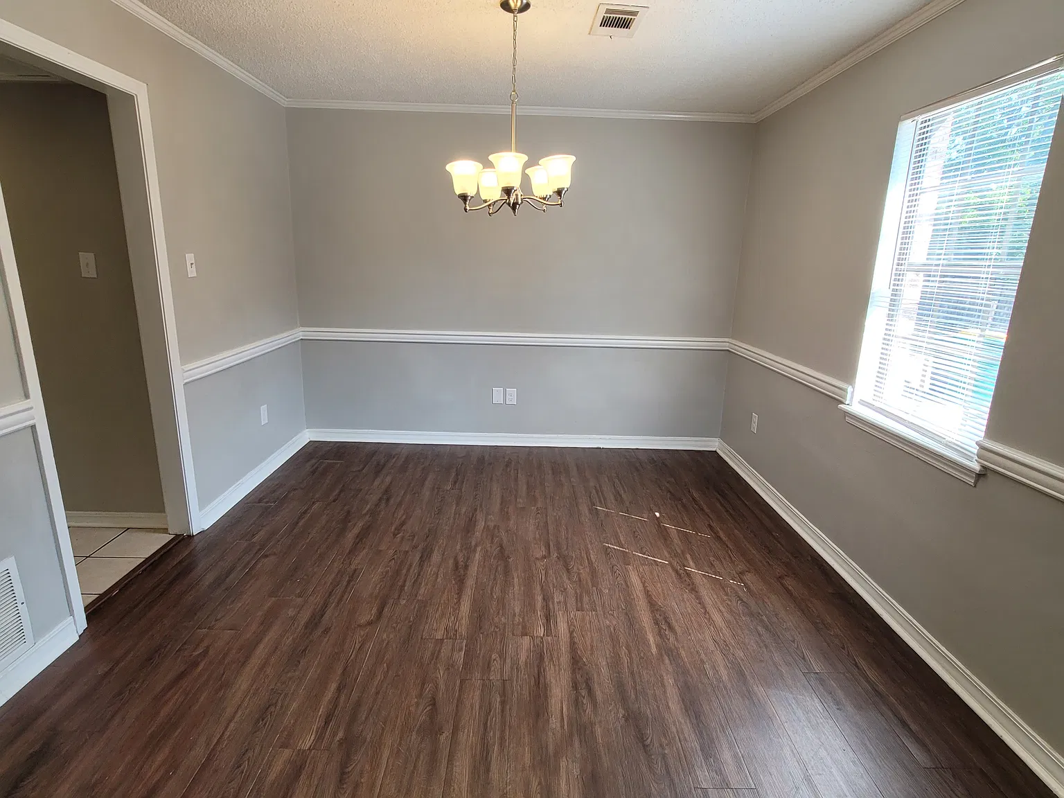2 bed, 1.5 bath, 1250 sqft, $1,450 — Photo 3