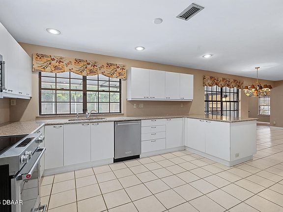 5th image of 20 River Ridge Trl