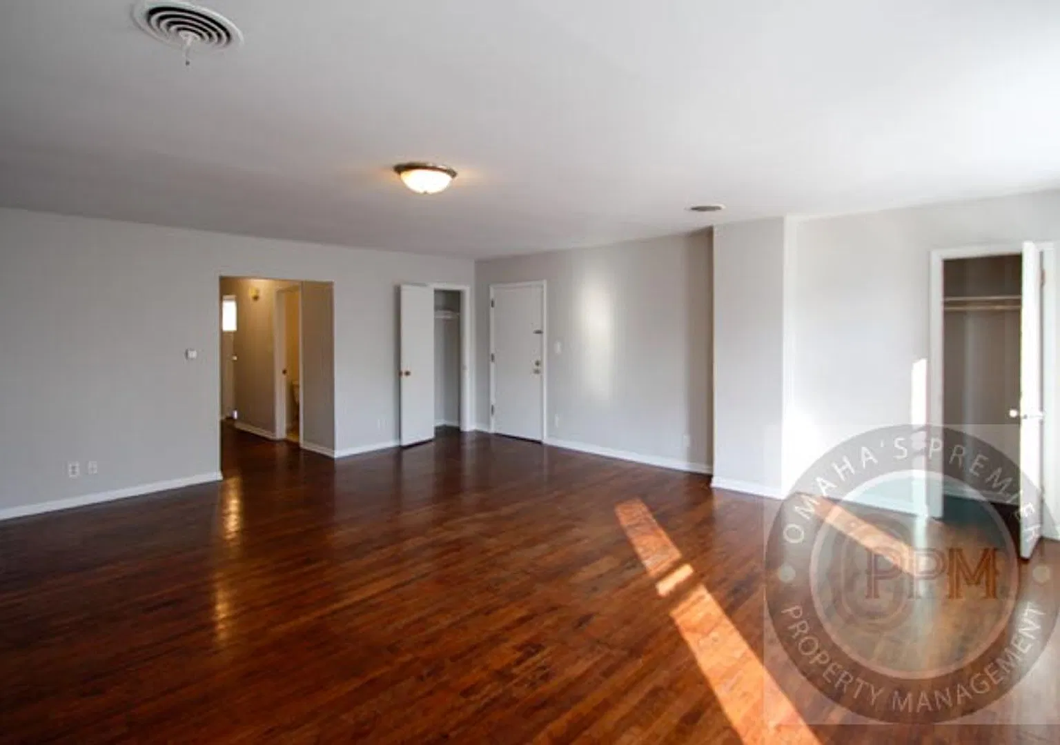 Levante 2416 South 16 Street — Photo 1