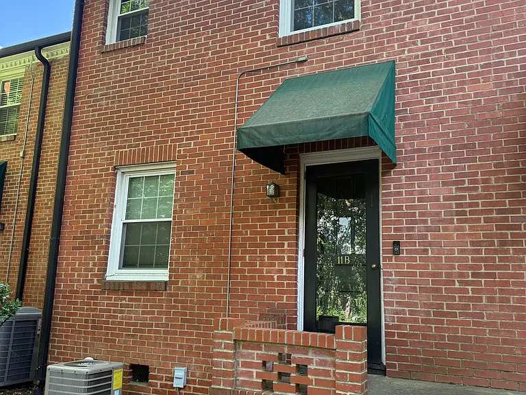 200 N Laurel Ave #11B — Photo 13