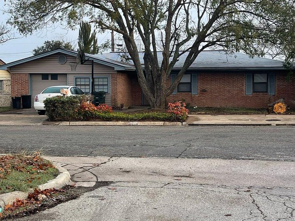 1st image of 907 Pack Ave