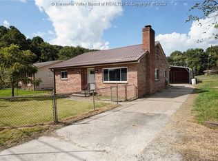 64 Pauley Ln, Saint Albans, WV