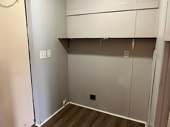4th image of 37792 Shelton Way