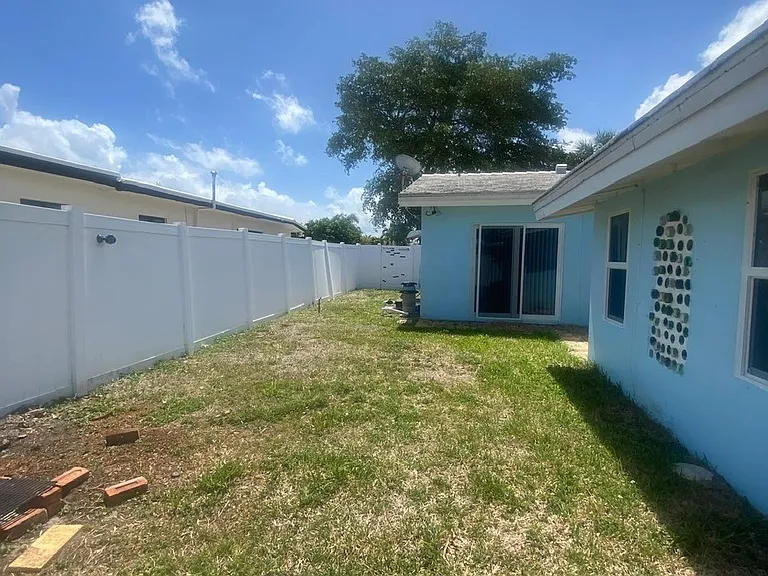 1973 Windward Dr — Photo 16
